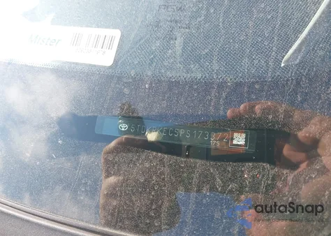 2023 Toyota Sienna Le from USA, damaged, VIN 5TDKRKEC5PS173372